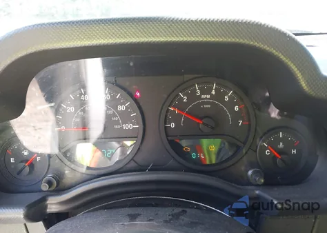 2008 Jeep Wrangler X z USA, uszkodzony, nr VIN 1J4FA24128L559995